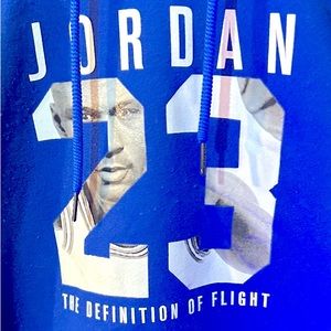 XL blue jordan hoodie,fits like a LG,this is a boot leg hoodie.